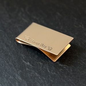 hump day bronze money clip with camels - customize me