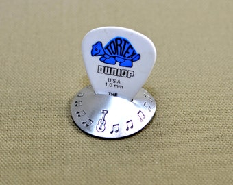 Aluminum guitar pick stand disc shaped with musical inspiration - GPS304