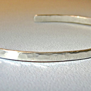 Bracelet-manchette délicat en argent sterling forgé à partir de fil rond Solide 925 BR091 image 2