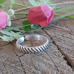 sterling silver thumb ring or finger ring - adjustable