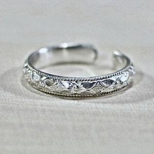 Silver Toe Ring With Decorative Southwestern Pattern in Solid 925 ...