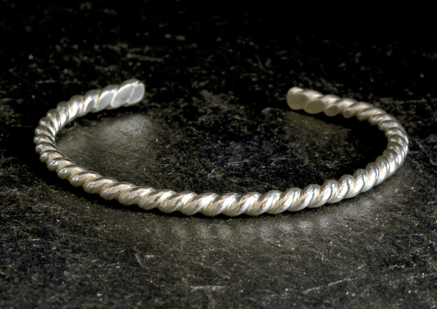 Sterling Silver Twisted Wire Cuff Bracelet - Solid 925 BR064 Sterling Silver Twisted Wire Cuff Bracelet - Solid 925 BR064