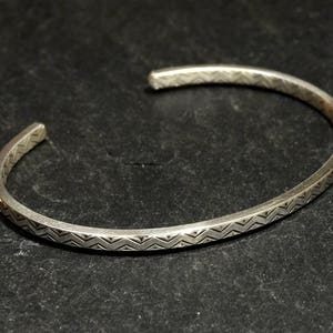 Dainty Sterling Silver Cuff Bracelet with Zig Zag Pattern solid 925 BR8832 image 3