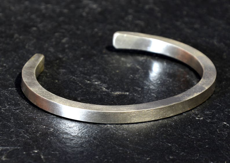 Modern Bracelet in Square Shape Thick 925 Sterling Silver \u2013 BR8341
