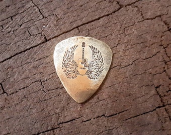 Brass guitar pick - playable with winged guitar