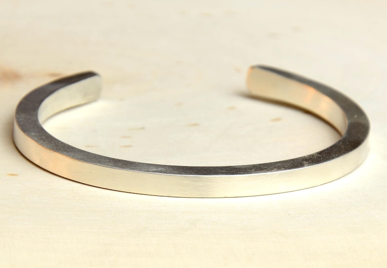 Modern Bracelet in Square Shape Thick 925 Sterling Silver \u2013 BR8341