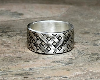 Woven Sterling Silver Cross Weave Ring with Antiqued Patina for Shadows and Highlights - Solid 925 RG883