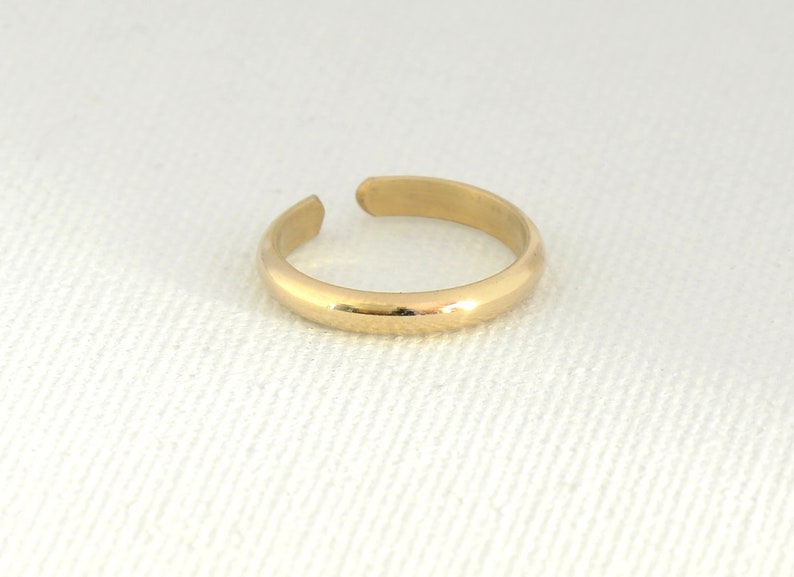 Gold Toe Ring in Half Round Design, 2.1mm 14K Yellow Gold filled and Adjustable TR11201862 image 2