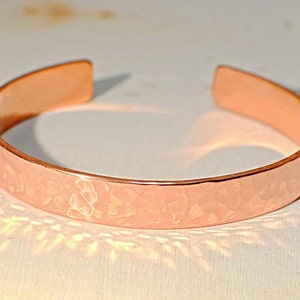 Bracelet manchette en cuivre martelé avec éclat BR672 image 3