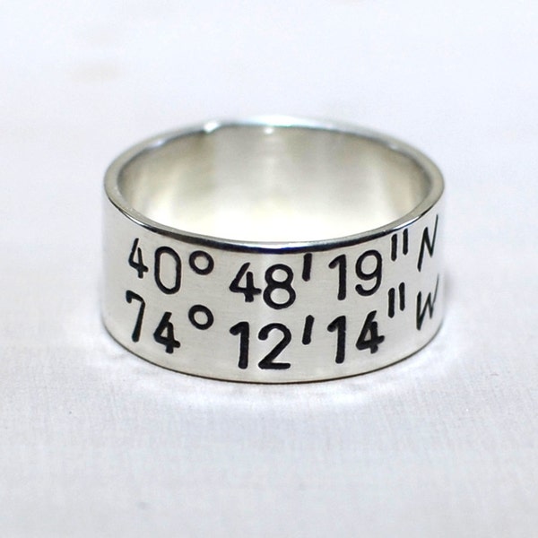 Sterling silver latitude longitude ring with personalized coordinates - Solid 925 RG100
