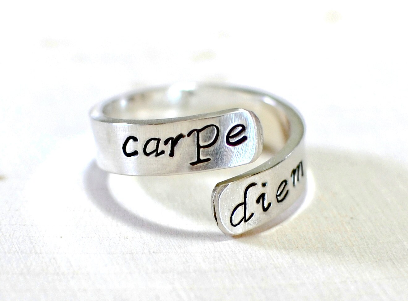 C-DIEM(旧CARPE DIEM) ブレスレット アクセサリー ゴールド Amazon | Ezi Zino Designs Carpe Diem Seize the Day