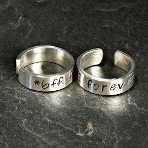 Friendship toe rings discount