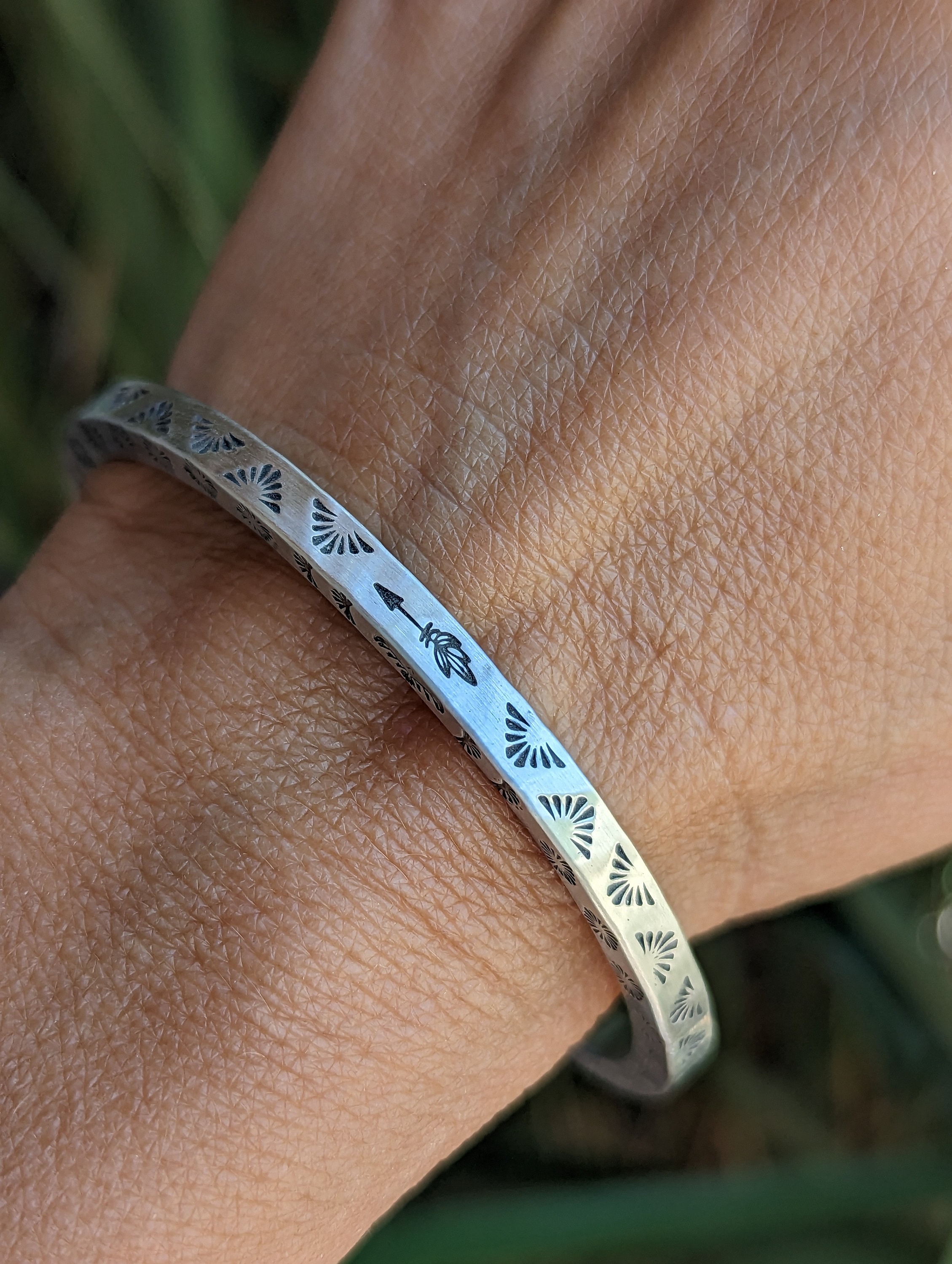 日本未入荷 SV925 SURFACE STUNNING VTG CUFF アクセサリー - レディース アクセサリー
