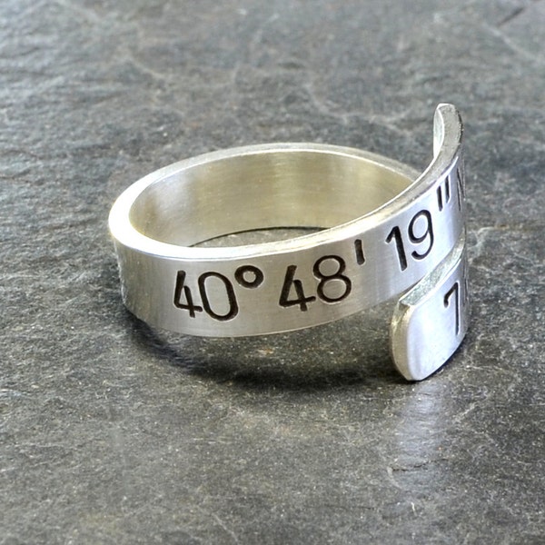 Latitude longitude sterling silver bypass ring with personalized coordinates - Solid 925 Wrap Ring - RG977