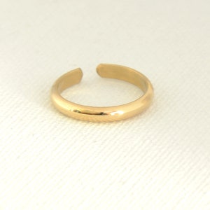 Gold Toe Ring in Half Round Design, 2.1mm 14K Yellow Gold filled and Adjustable TR11201862 image 4