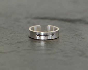 anello per dita dei piedi in argento sterling con cuore stampato - anello midi o anello per mignolo