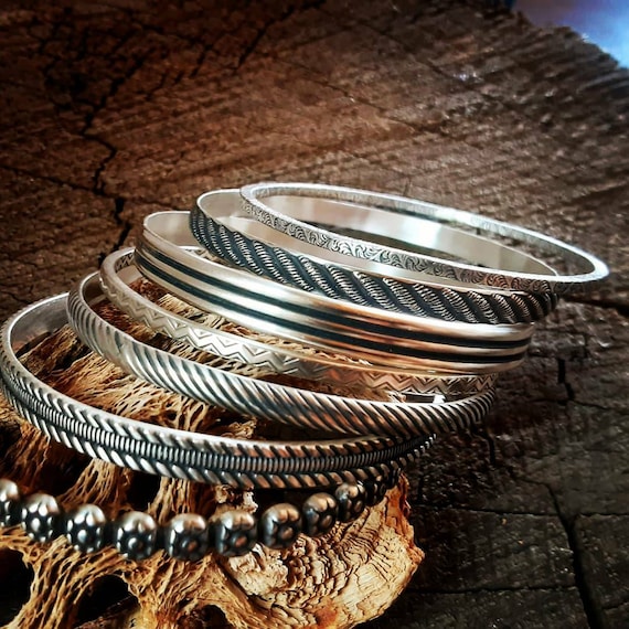 Bangle Bracelet Set of 7 Bangles, Stacking Bangle Semanario Stainless Steel  Gold