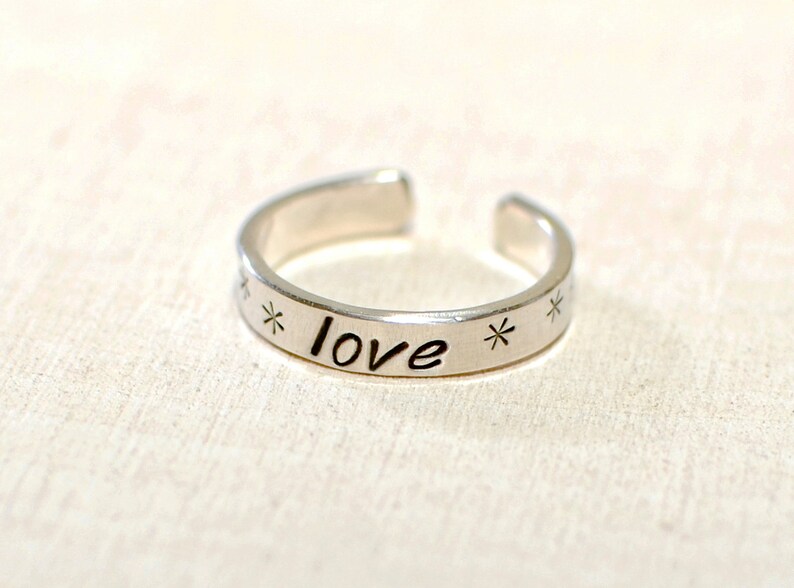 Dainty sterling silver toe ring with love 925 TR832 image 1