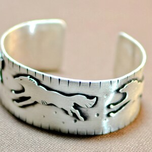 Sterling silver running wolves bracelet featuring artisian handcrafted wolves on wide silver cuff solid 925 BR065 image 4