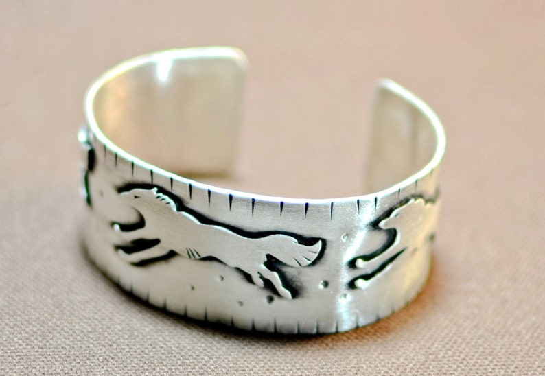 Sterling silver running wolves bracelet featuring artisian handcrafted wolves on wide silver cuff solid 925 BR065 image 4