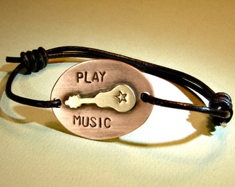 Bracelet de guitare avec cordon en cuir noir - BR575