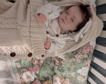 Felicity, halb schlafendes Sternensaatbaby