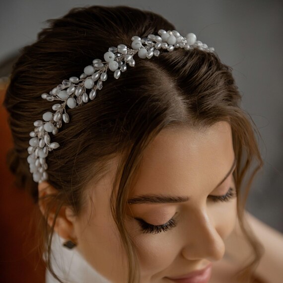 Handmade Beaded Bridal Headband: Pearl & Crystal Wedding  display picture 2