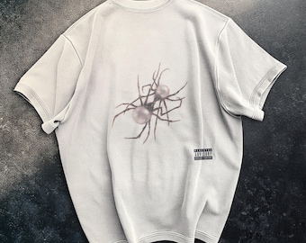Urban Spider Graphic T-Shirt: Streetwear Style Unisex Tee