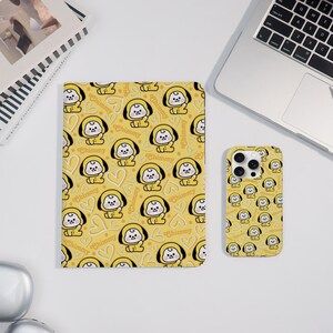 Śliczne etui BT21 Chimmy na iPada i iPhone'a iPada Air 7/6 iPada Pro 2024-11"13" iPada Mini 7/6 iPada 10. Żółte etui BTS na iPhone'a 16/15/14 ProMax