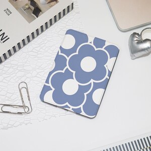 Blue White Flowers 2025 Kindle Case, All New Kindle Paperwhite 12th 7&quot;Case Paperwhite 6.8&quot; Kindle 6&quot; 10th 11th Gen 2024 Case Colorsoft Cover
