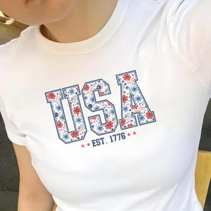 4th of July Baby Tee,Funny Patriotic Crop Top,Retro USA Shirt for Women,Slim Fit Cute July 4th T-Shirt,Independence Day Top,Floral USA Tee