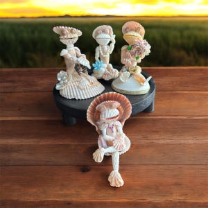 Handcrafted Seashell Frog Family--Coastal Animal Figurines--Seashell Frog Collectibles imagem 4