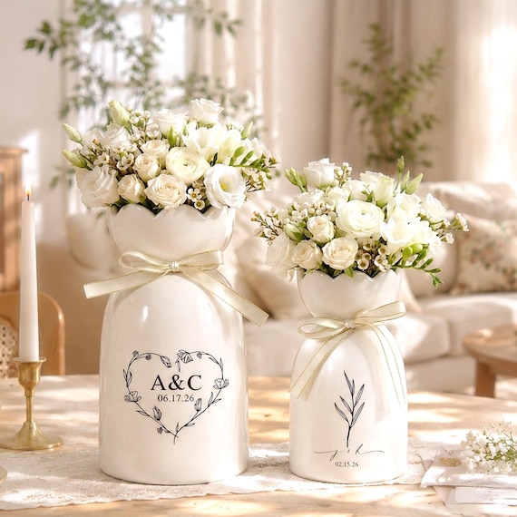 Personalisierte Keramik Verlobungsvase, individuelles Hochzeitsgeschenk, Blumenvase für Hochzeit, Geschenk für Brautpaar, Jubiläumsgeschenk für Paare, Freundgeschenk