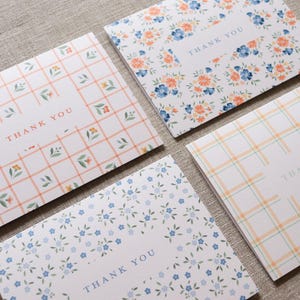 Tarjetas de agradecimiento plegadas con letras de primavera - 10 tarjetas florales tamaño A2 - Tarjetas y sobres de papelería floral - Colección Lettres de Printemps