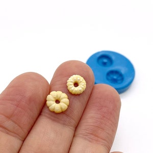 Flexible Silicone Mold // Dollhouse Butter Cookies // 1:12 Scale Food and Food Jewelry Projects