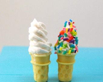 Silicone Mold for Miniature Food // 1:12 Scale Dollhouse Ice Cream Cone Mold // Cake Cone Mold