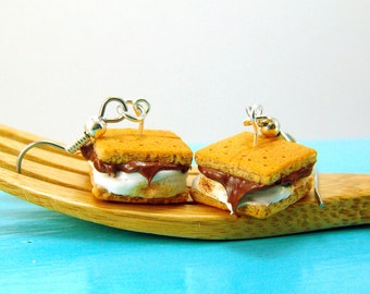 Food Jewelry // Campfire S'mores Earrings // MADE TO ORDER // Camping Jewelry