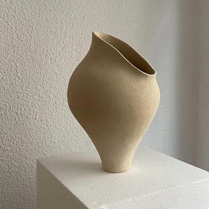 Beige Ceramic Vase, Abstract Vase, Ceramic Vessel, Design Vase, Nordic Decor, Home Decor, Minimalist Modern Decor, Decorative Nordic Vase