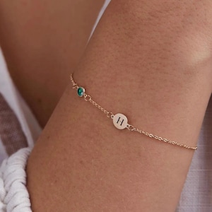 Bracelet initiale pierre de naissance, bracelet lettre, bracelet personnalisé, bracelet initiale en argent, cadeau fête des mères