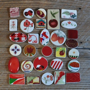 30 Broken China Mosaic Tiles, Shades of Red, Tile Assortment, Cabochon Collection, Recycled Material, Assemblage, Jewelry Art Supply, Floral