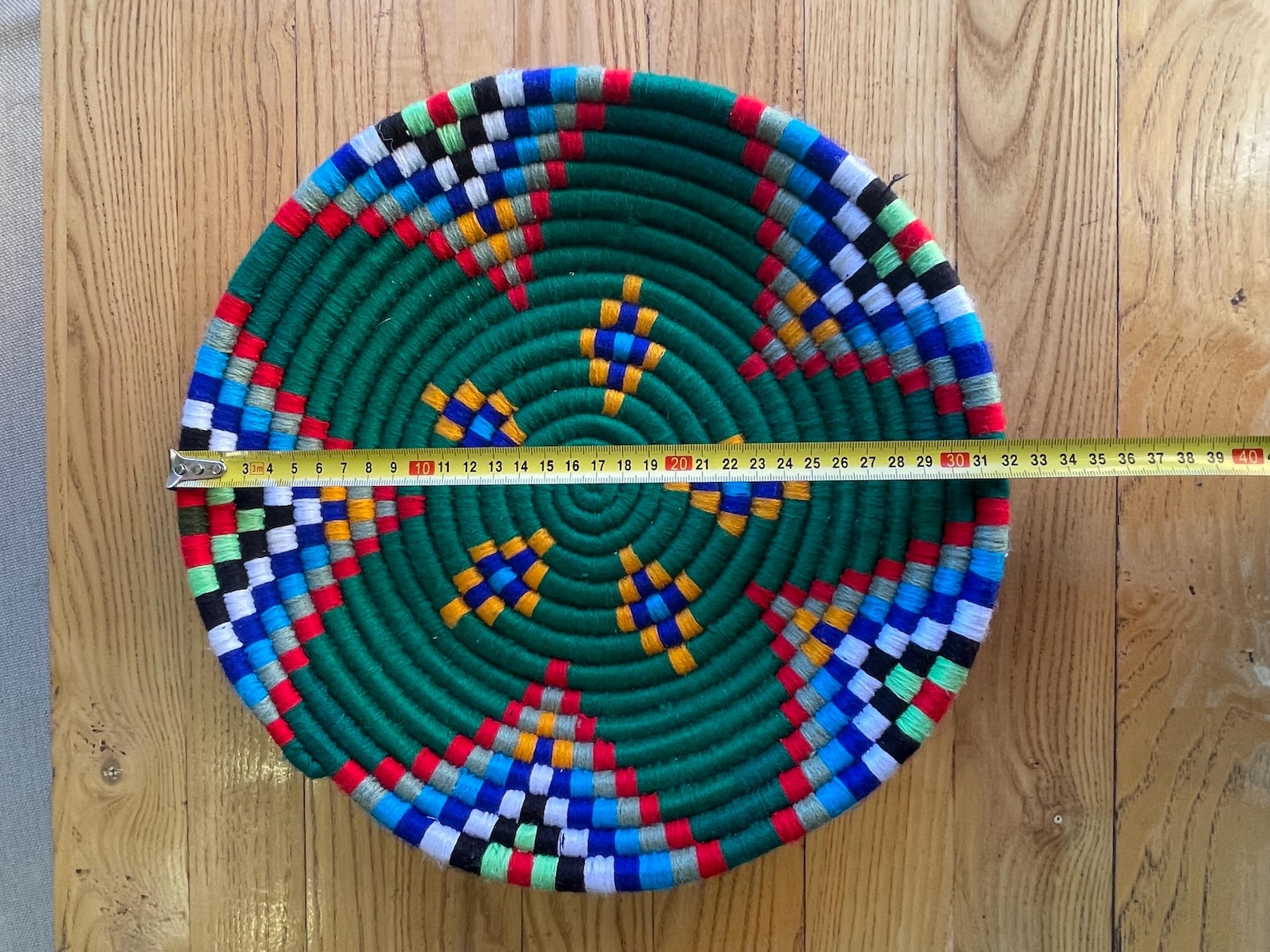 Handwoven Moroccan Basket Tray with Geometric Patterns – 32cm — view 4