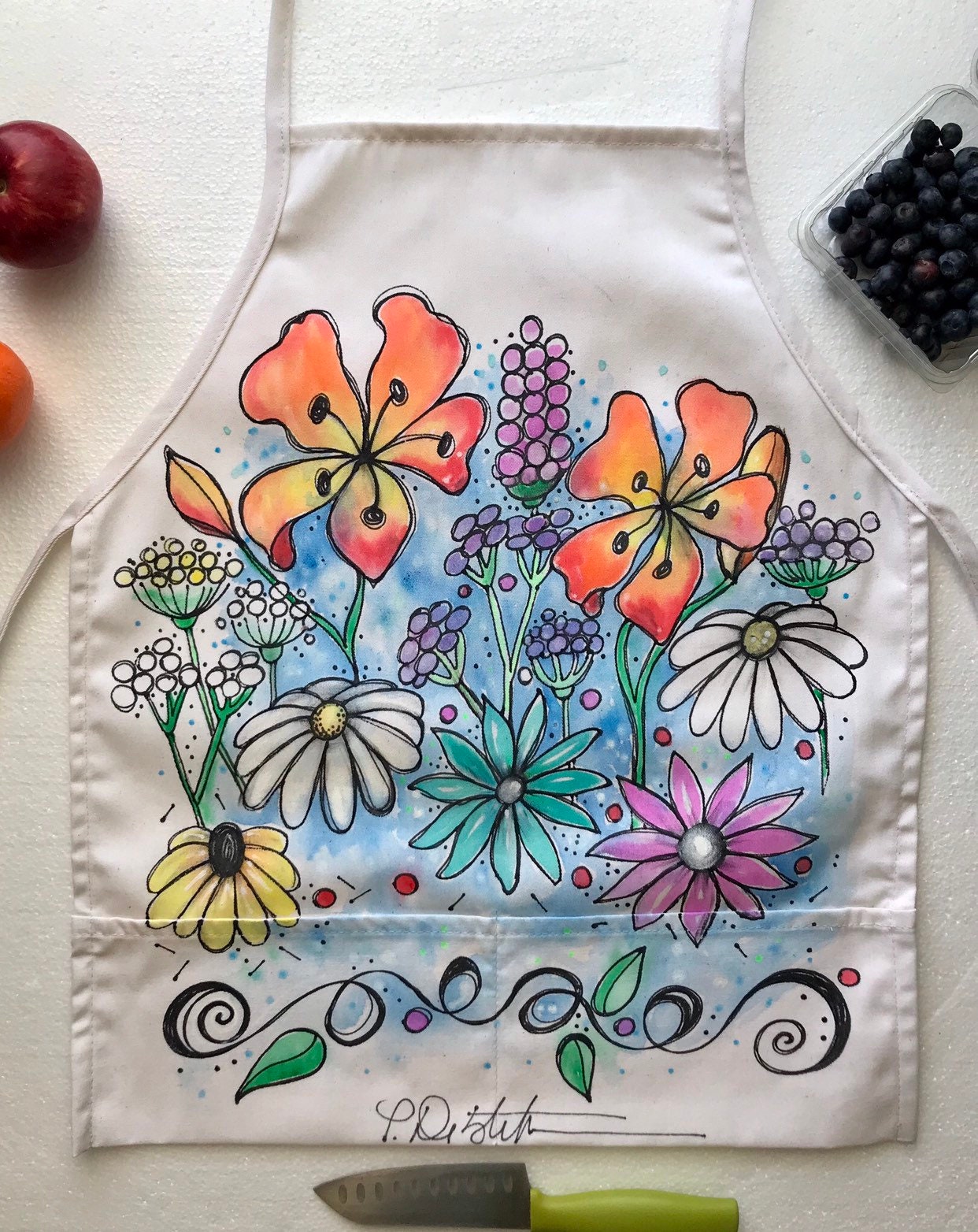 Art Therapist Embroidered Apron Artist Apron, Art Gifts, Creative Gift, Art  Smock, Artist Gifts, Holiday Gifts 