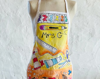 Art apron with pockets, Machine Washable, Adjustable tie straps, Cooking Apron, Gardening Apron, Crafting Apron.  Customized apron.