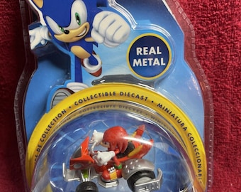 Sonic The Hedgehog Red Knuckles Collectible Die-cast! New