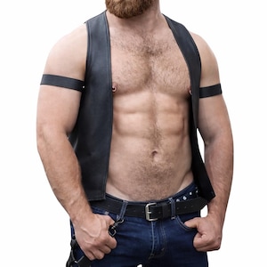 Chaleco de barman de cuero auténtico para hombre, estilo vintage, abierto al frente, hecho a mano. Chaleco de bar para hombre, estilo gay, durabilidad y estilo.