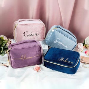 Personalized Bridesmaid Velvet Makeup Bag – Custom Name Toiletry Pouch, Wedding Gift, Travel Case, Brush Holder, Cosmetic Organizer for Her