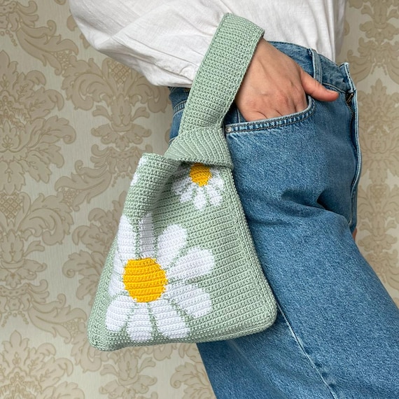 Daisy Crochet Knot Bag Pattern: Floral Wrist Bag DIY (PDF)