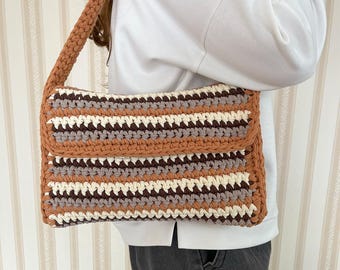 Crochet Messenger Bag Pattern: T-Shirt Yarn Purse (Digital Download)