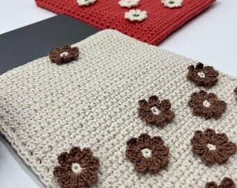 かぎ針編みの花柄iPadスリーブパターン：DIYタブレットカバー