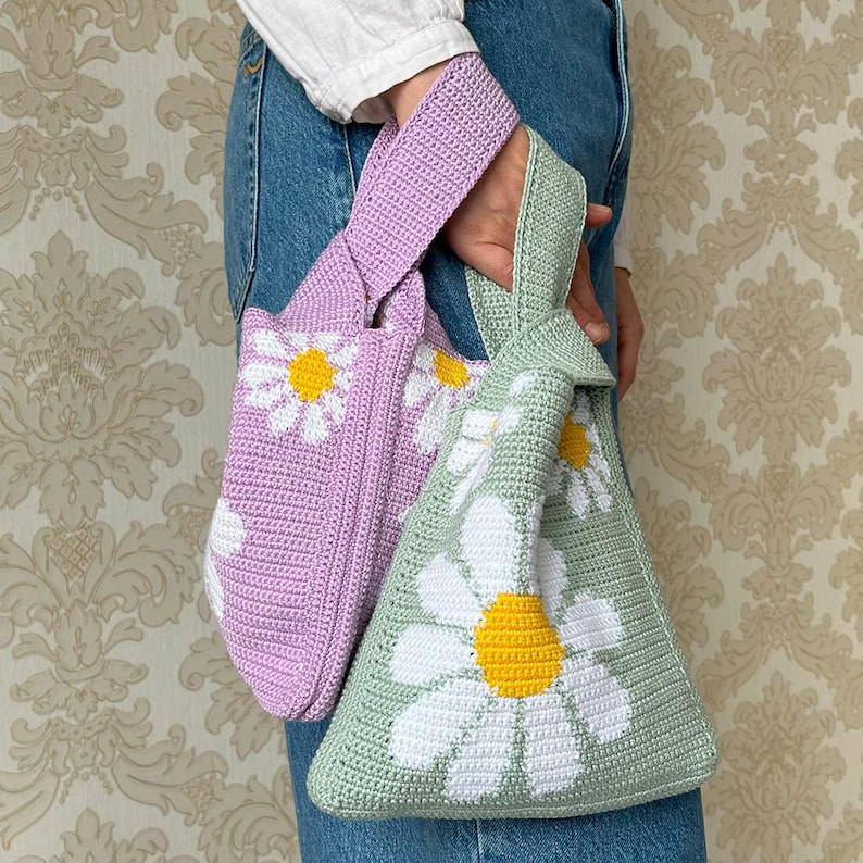 Daisy Crochet Knot Bag Pattern: Floral Wrist Bag DIY (PDF) image 3